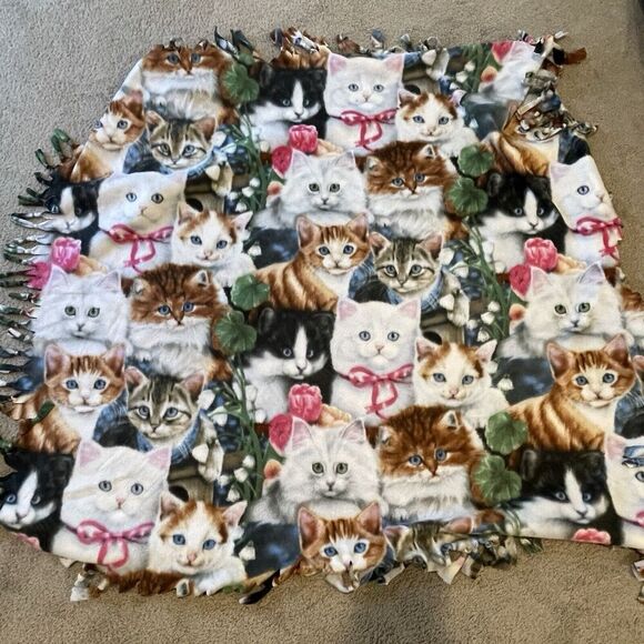 Project Linus Cat Blanket Toddler Comfort 40x45 Fleece Twin Plush Kitten - Picture 1 of 4
